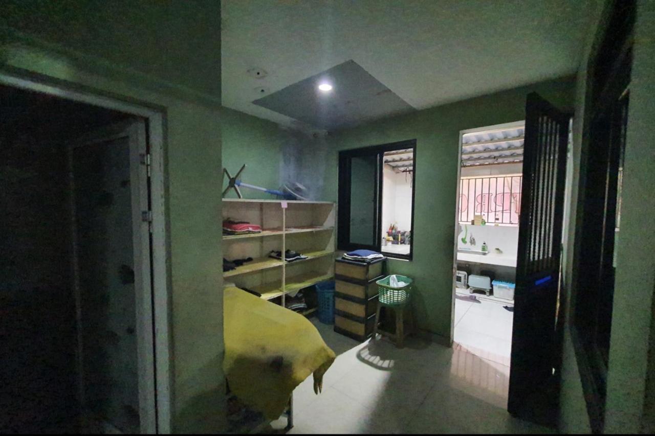 Oyo 93109 Garden Homestay 1 Tpr Surabaya Luaran gambar