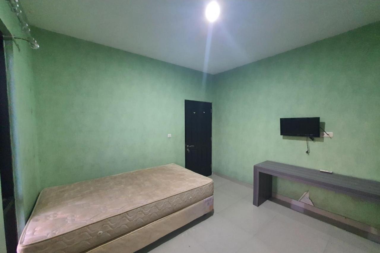 Oyo 93109 Garden Homestay 1 Tpr Surabaya Luaran gambar