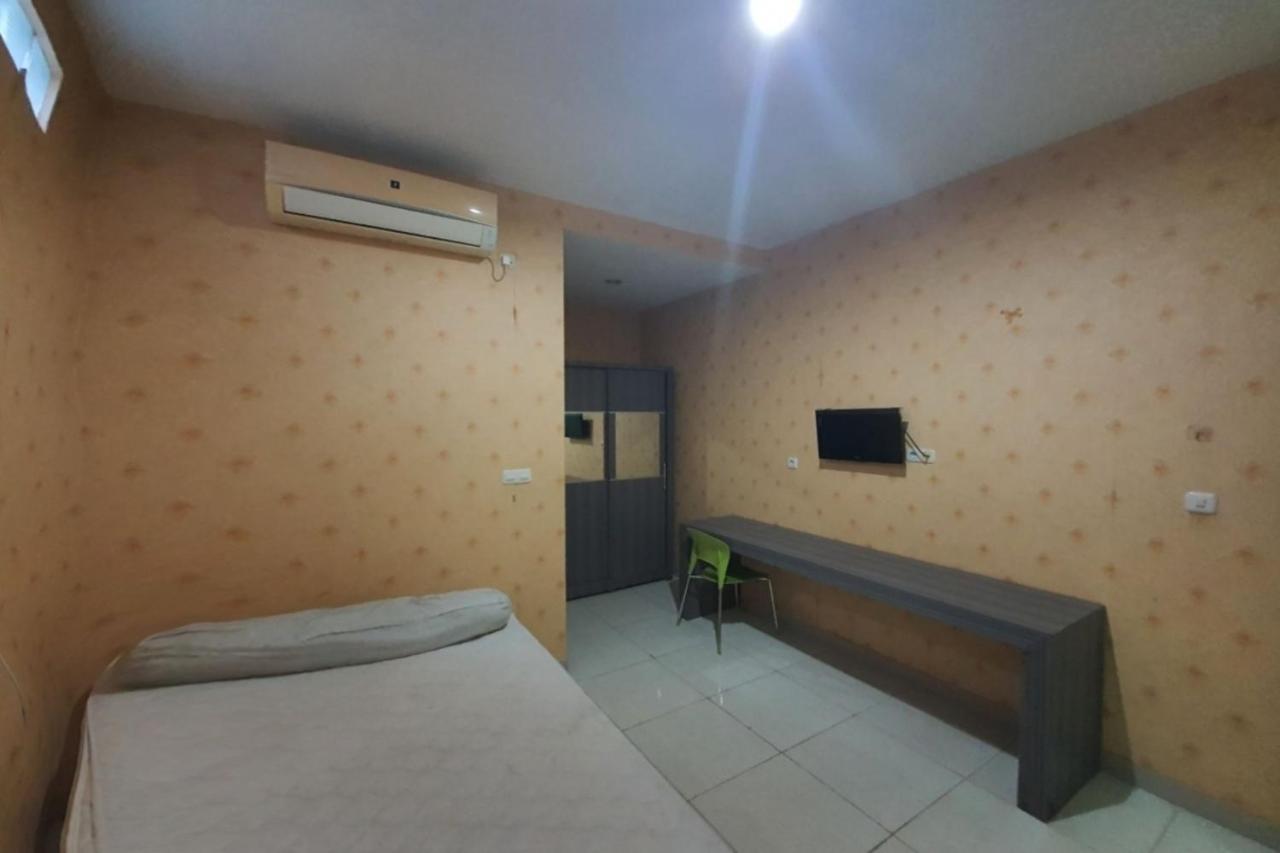 Oyo 93109 Garden Homestay 1 Tpr Surabaya Luaran gambar