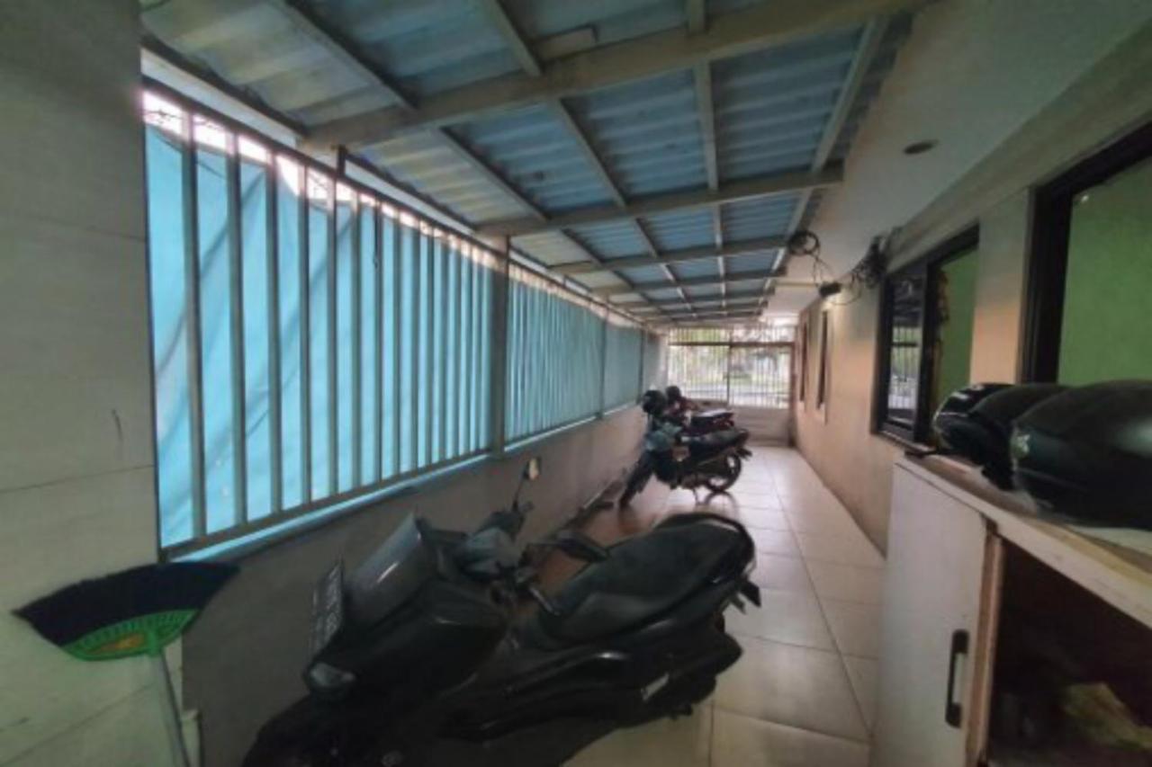 Oyo 93109 Garden Homestay 1 Tpr Surabaya Luaran gambar