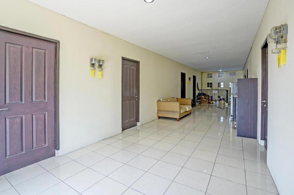 Oyo 93109 Garden Homestay 1 Tpr Surabaya Luaran gambar